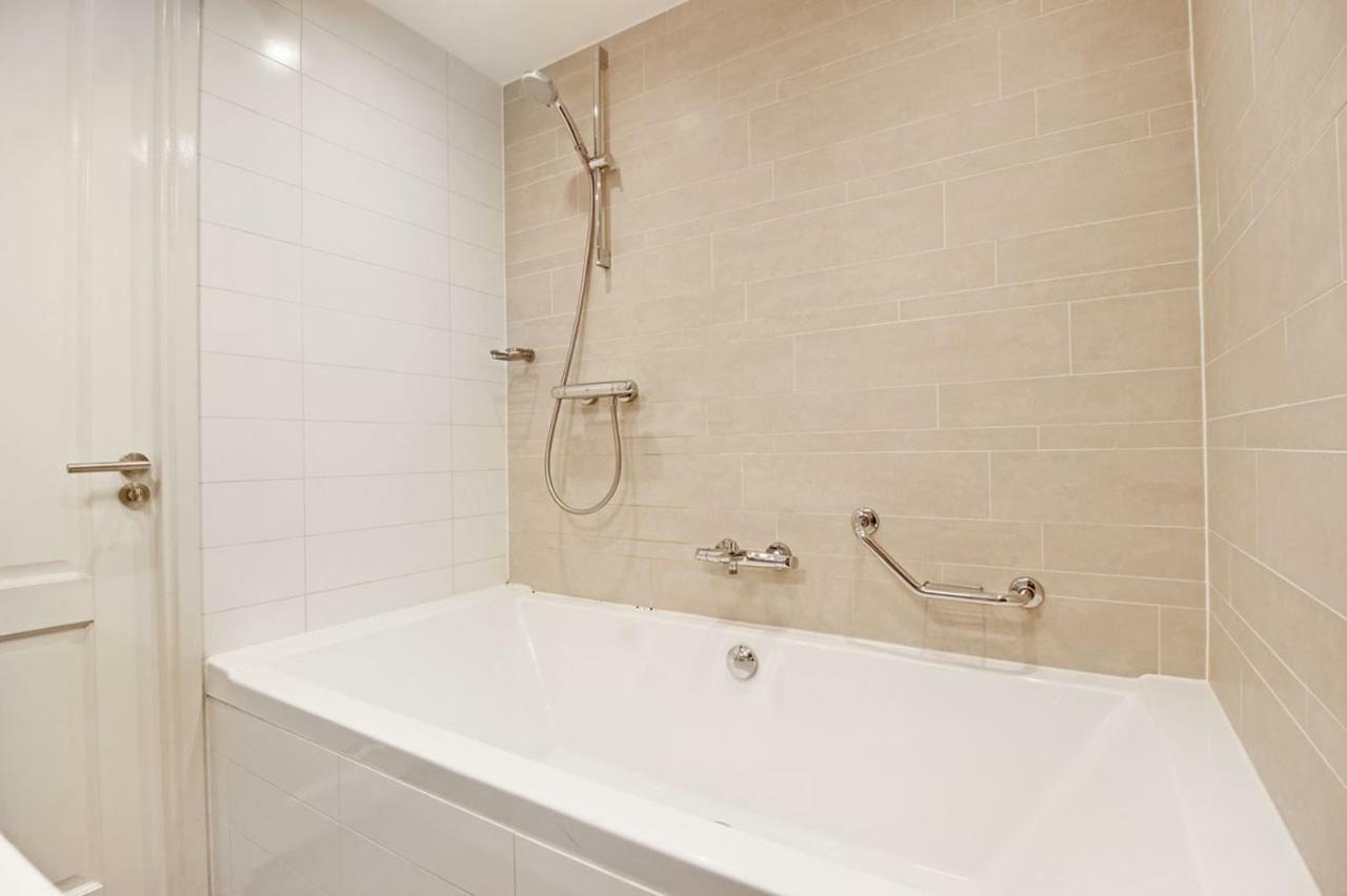 2 Bedroom Loft Near Rijksmuseum Amsterdam Bagian luar foto